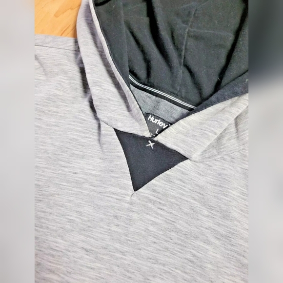 Hurley x Nike Dri-Fit lightweight hoodie - Picture 2 of 11